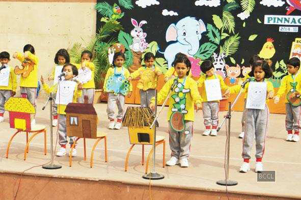 https://gdgoenkanorthlakhimpur.com/wp-content/uploads/2021/02/Fun_Exhibition02.jpg